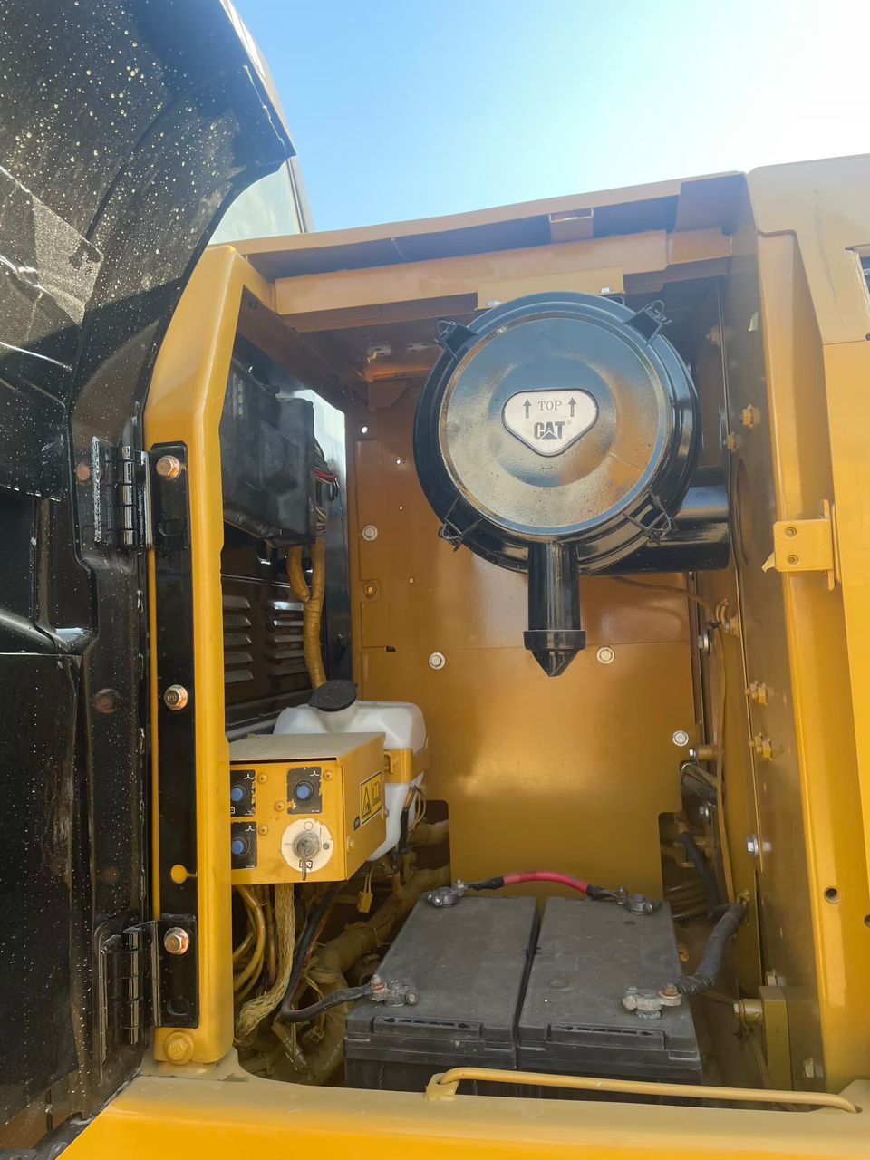 2018 Caterpillar 305.5E Mini Excavator 5 Tons photo 5, Mohammedia, Morocco