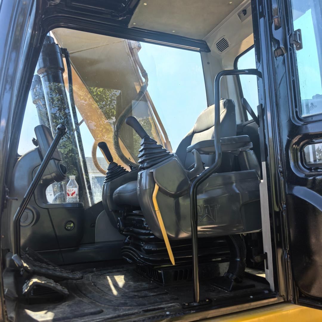 2024 Caterpillar 320D Excavator photo 5, Qingdao, China