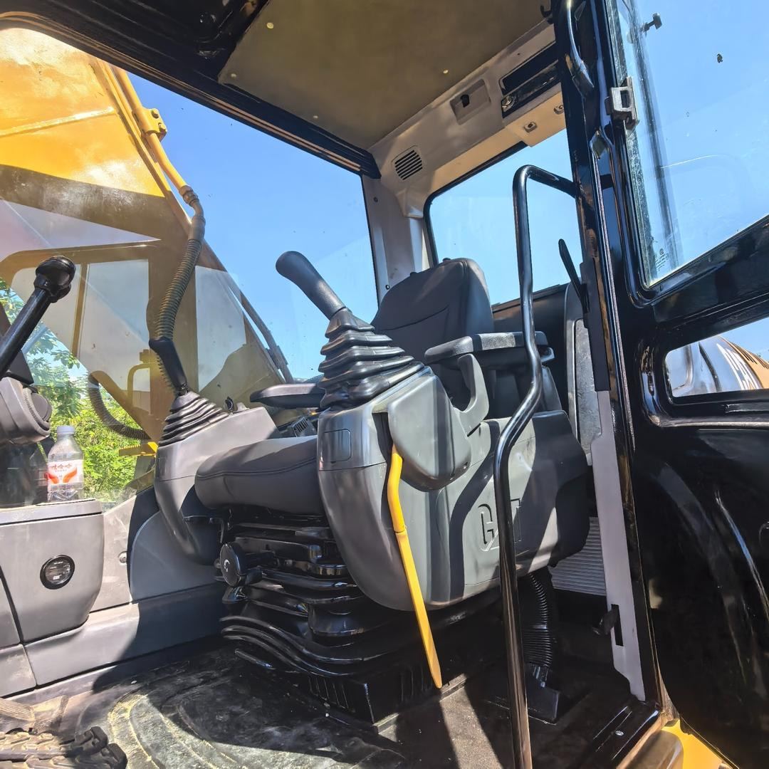 2024 Caterpillar 320D Excavator photo 6, Qingdao, China