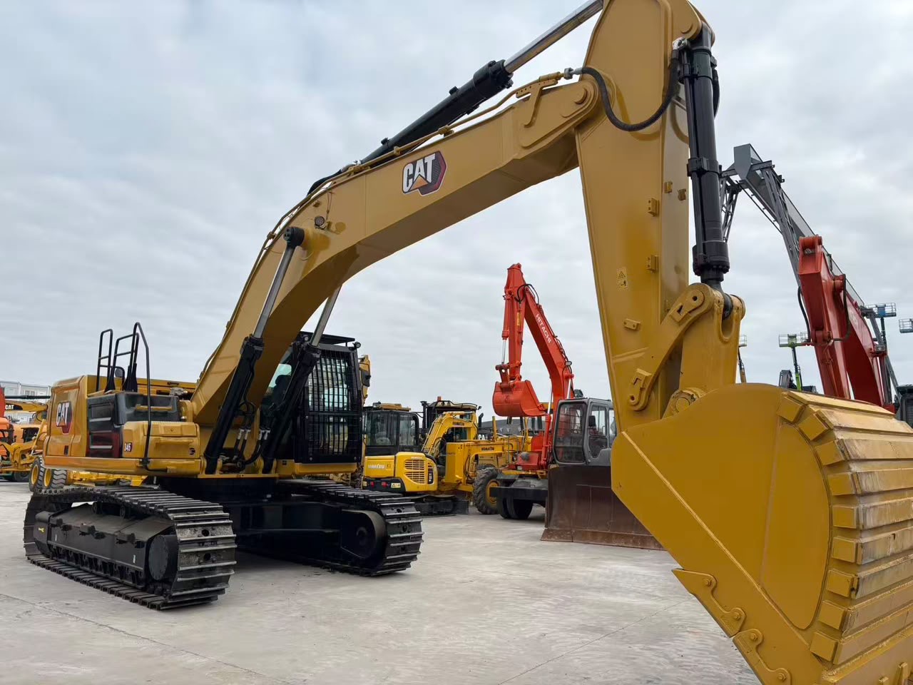 2024 Caterpillar 345GC Excavator photo 3, Qingdao, China