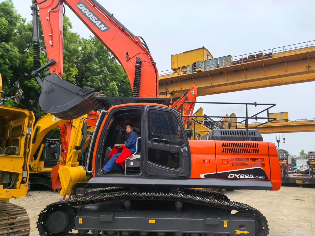 2024 Doosan DX225 Excavator photo 2, Qingdao, China