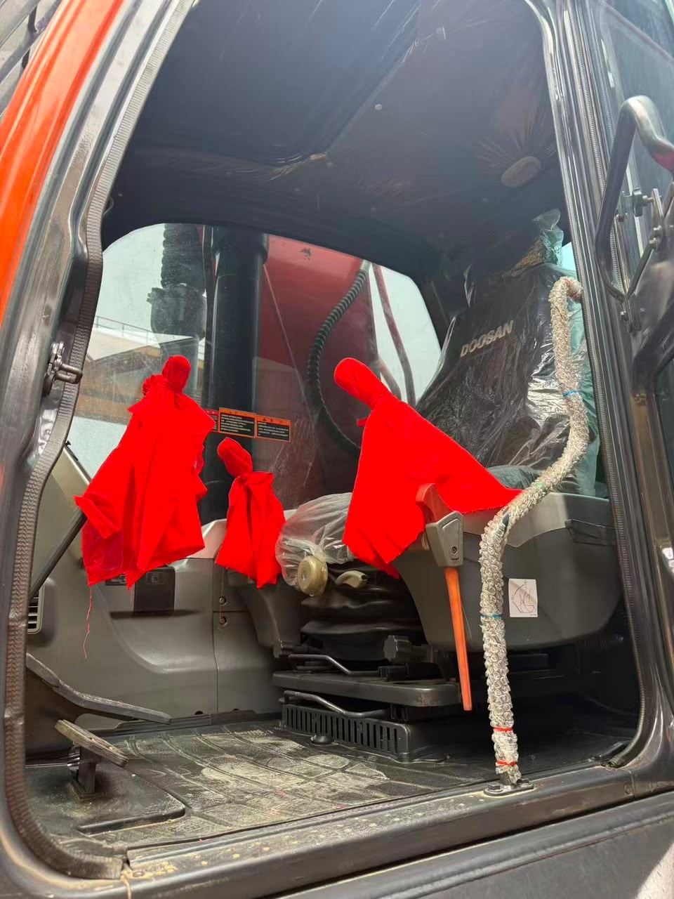 2024 Doosan DX225 Excavator photo 8, Qingdao, China