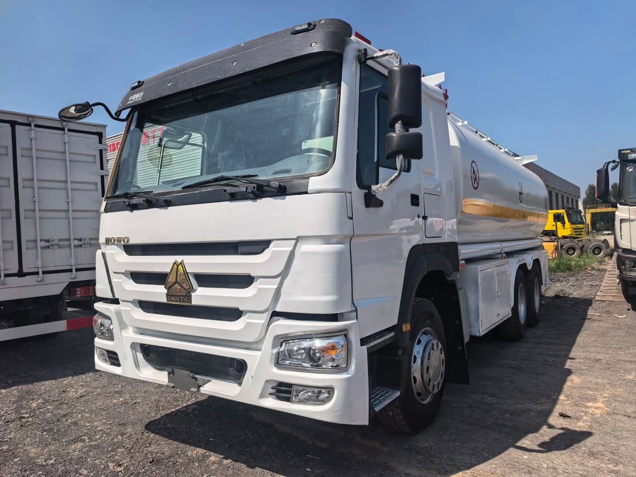 2025 HOWO 6x4 Fuel Tanker Truck 20 cbm for sale at Omega Machines in Mohammedia, Morocco