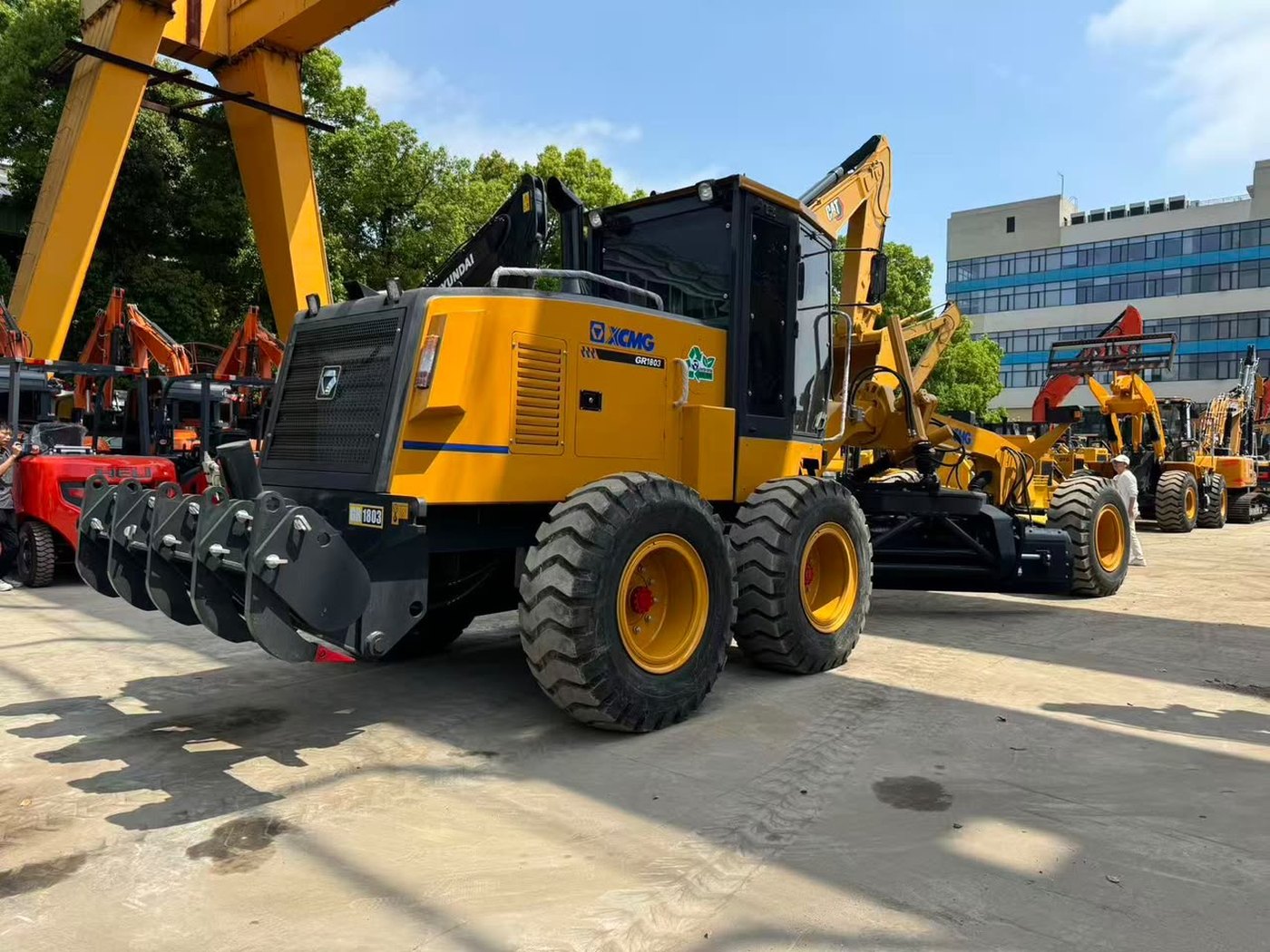 2025 XCMG GR1803 Motor Grader photo 5, Qingdao, China