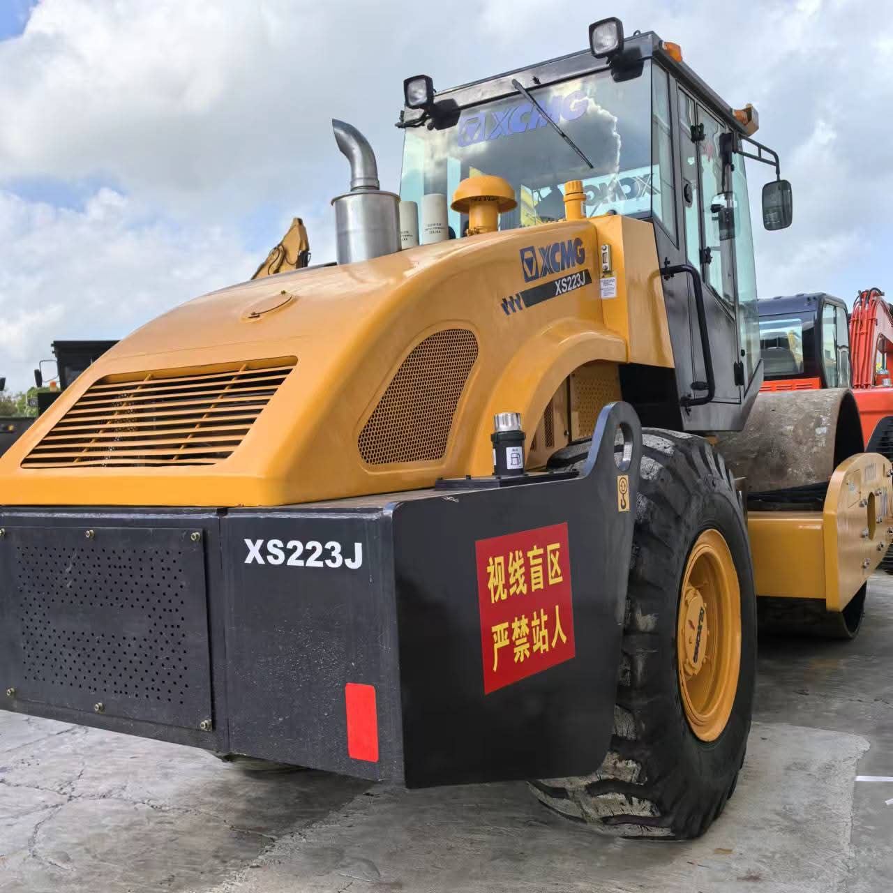 2023 XCMG XS223J Single Drum Roller 22 Tons photo 2, Qingdao, China
